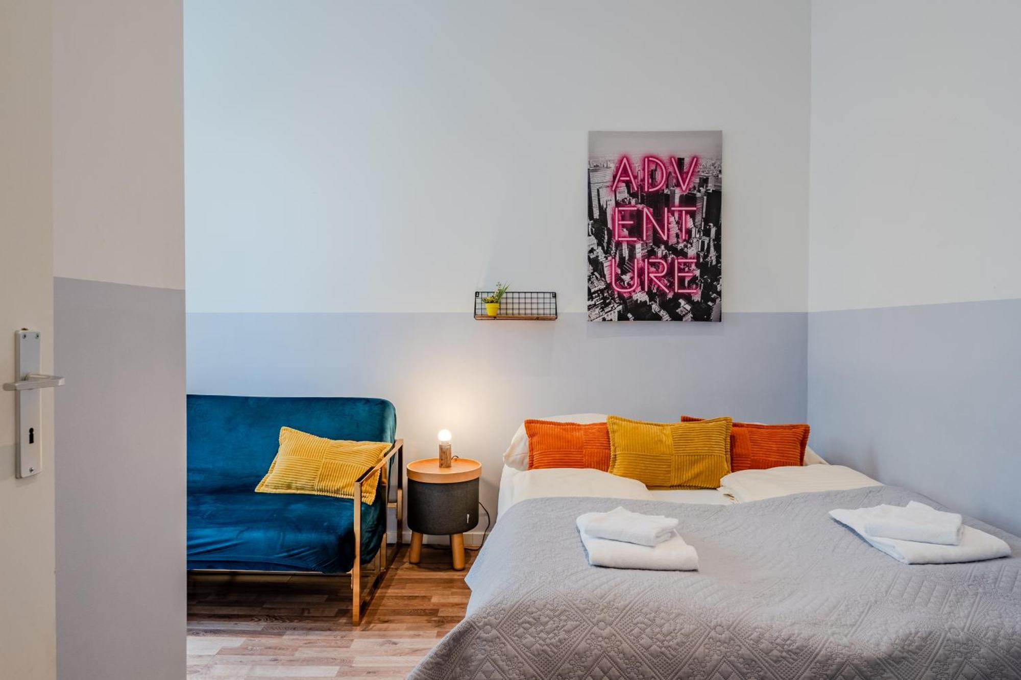 Apartment Spacious, 3 Flat With Gym & Play Area